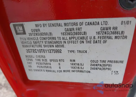 2001 GMC Sierra 1500 Sle z USA, uszkodzony, nr VIN 2GTEC19T611275992